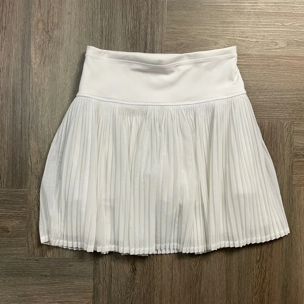 IBKUL Pleated Mesh Tennis Golf Activewear Skort Skirt Womens Small White Preppy